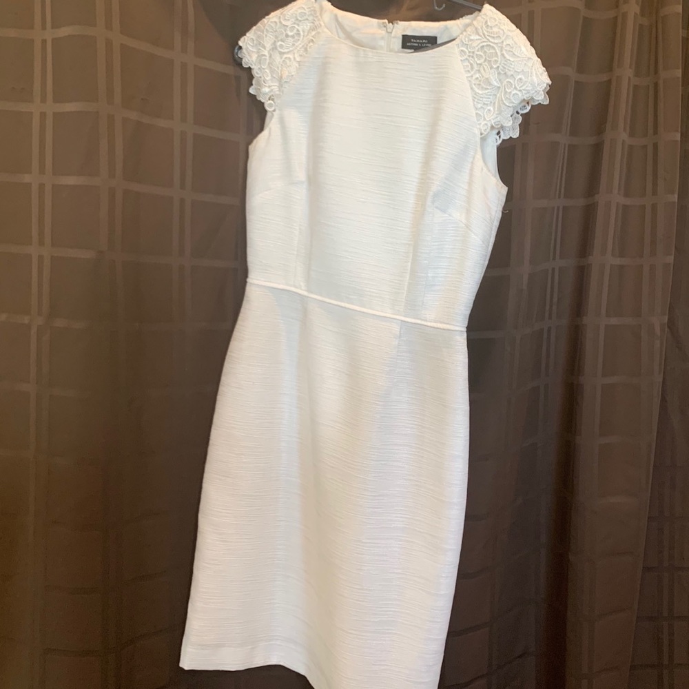 Cream Tahari Dress. Size 4. Like new.